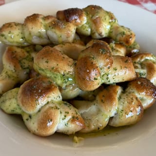 Garlic Knots (6 Pieces)